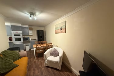 4 bed house, Clifton Place, North Hill, Plymouth, PL48HU - Image 1
